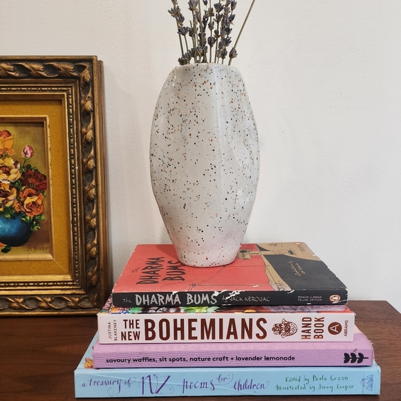 Studio Pottery Speckled Oval Ceramic Neutral Color Vase - Picture 7 of 9